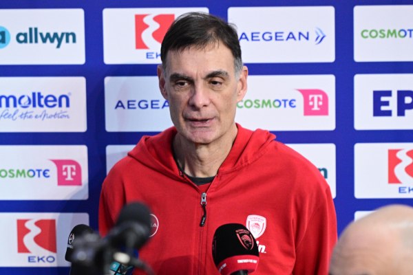 Μπαρτζώκας για Μιλουτίνοφ και Τζόουνς: «Θα δείξει η τελευταία προπόνηση…»