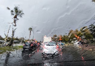 Τι είναι το γιγάντιο νέφος cumulonimbus προκάλεσε χαλαζόπτωση στην Αττική