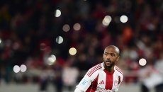 Ο Ελ Κααμπί έφαγε στον πάγκο του Ολυμπιακού, με τη δύση του ηλίου (pic)