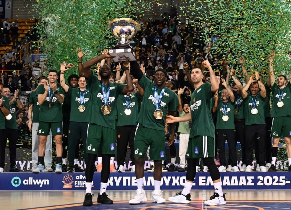 Παναθηναϊκός: Η απονομή στους Κυπελλούχους Ελλάδας «πράσινους» (vids)