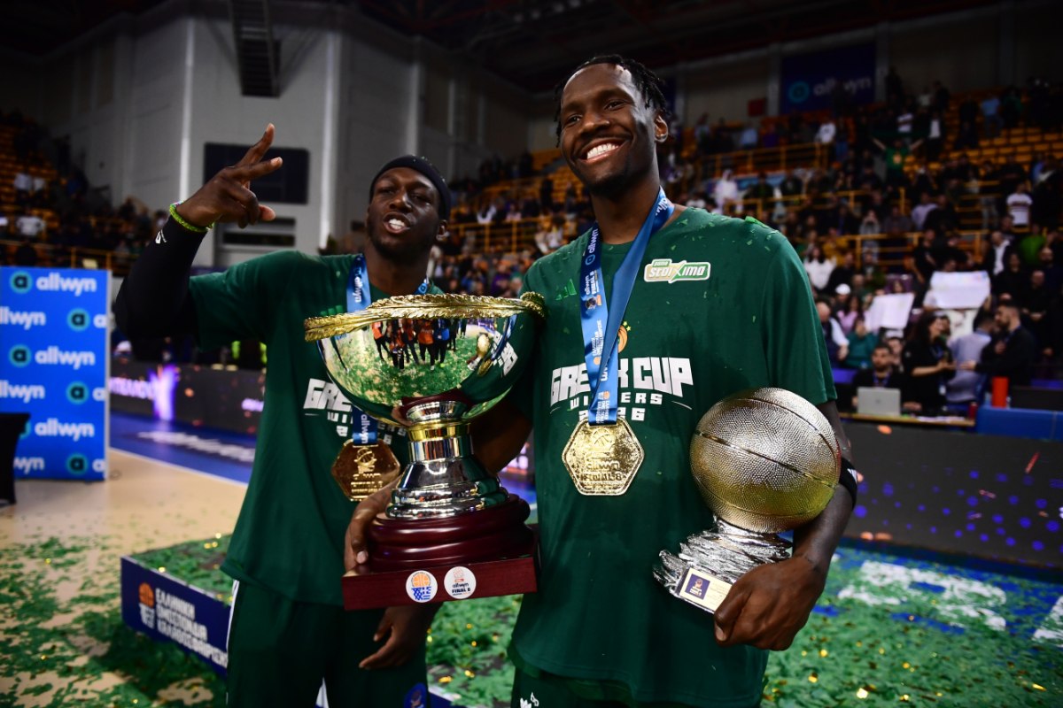 Το μήνυμα του Χέιζ-Ντέιβις: «Δεν ακούω πολύ καλά πάνω στις επευφημίες για τον MVP» (pic)