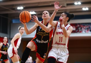 Ολυμπιακός – Αθηναϊκός 75-85: Πήραν το ντέρμπι οι φιλοξενούμενες