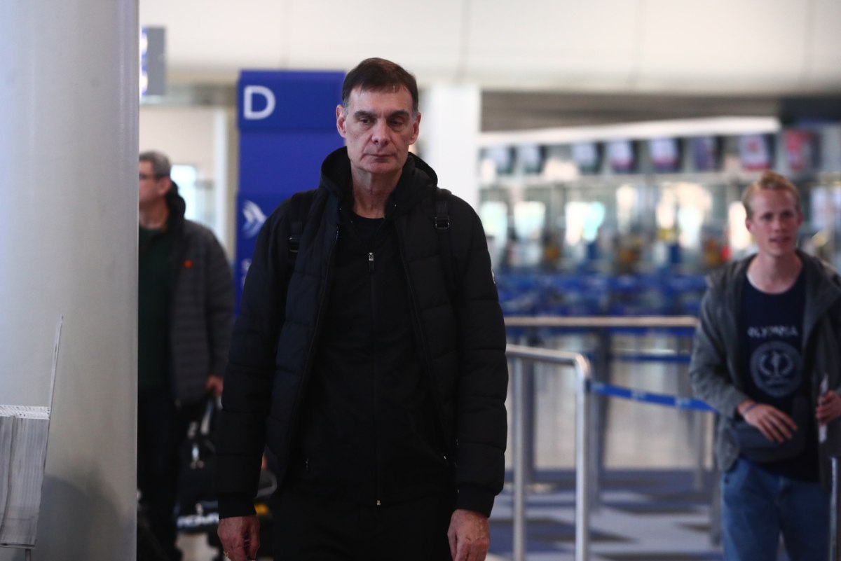 Μπαρτζώκας: «Ψυχολογικά δεν είμαστε στα καλύτερα μας» – Τι είπε για Βεζένκοφ και Μιλουτίνοφ