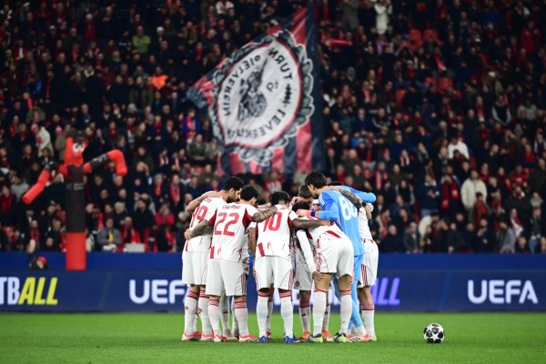 Το μήνυμα του Κώστα Καραπαπά: «Ο Θρύλος ανήκει στο Champions League»