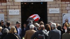 Ο Ολυμπιακός αποχαιρέτησε τον θρύλο Σωτήρη Γκαβέζο (pics)