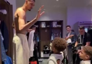 Τρομερές στιγμές του Αντετοκούνμπο με τα παιδιά του στο All Star Game: «Σε 15 χρόνια θα καρφώσεις πάνω από τον Γουεμπανιάμα»