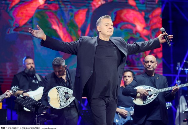 Νίκος Μακρόπουλος: Κλείνει ο «Βοτανικός» που εμφανίζεται λόγω έκτακτου προβλήματος υγείας του