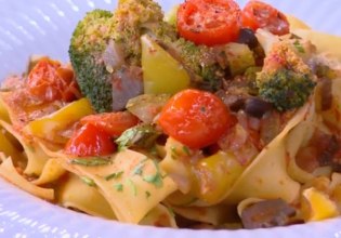 Συνταγή: Παπαρδέλες με λαχανικά