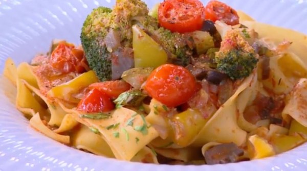 Συνταγή: Παπαρδέλες με λαχανικά
