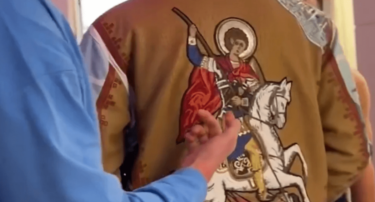 Έπος: Ο Τάουνς φόρεσε ζακέτα με τον Άγιο Γεώργιο – Η ατάκα του Γιόκιτς (vid)