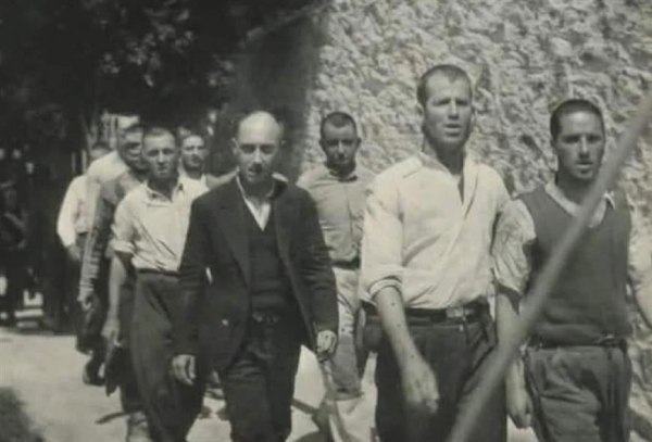 Εκτέλεση στην Καισαριανή: Φως στα… μυστικά των δημοπρασιών