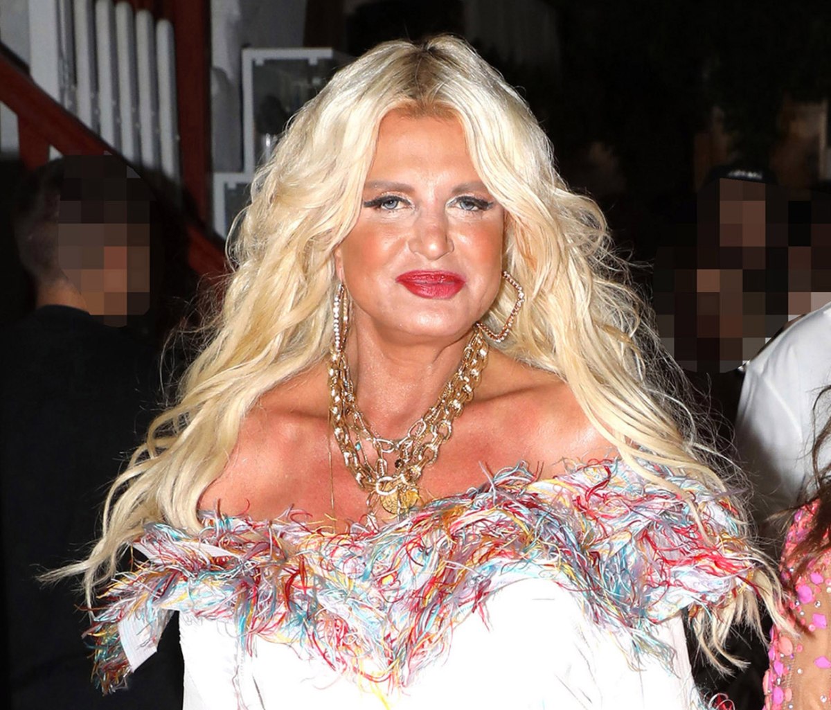 Μαρίνα Σταυράκη: Θύμα ληστείας με απειλή μαχαιριού, της άρπαξαν 34.000 ευρώ σε χρήματα και χρυσαφικά