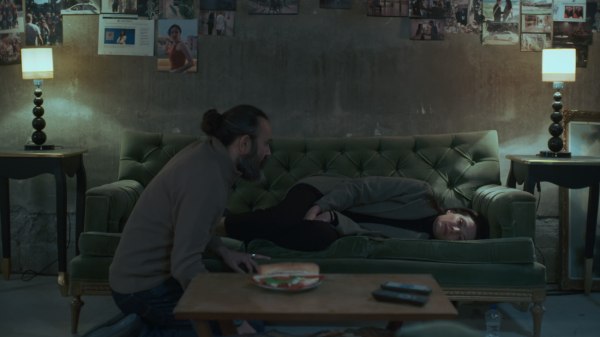 Μια νύχτα μόνο: Αλήθειες και πανικός