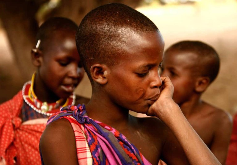 Περισσότερα από 4 εκατομμύρια κορίτσια κινδυνεύουν με ακρωτηριασμό γεννητικών οργάνων, σύμφωνα με τον ΟΗΕ