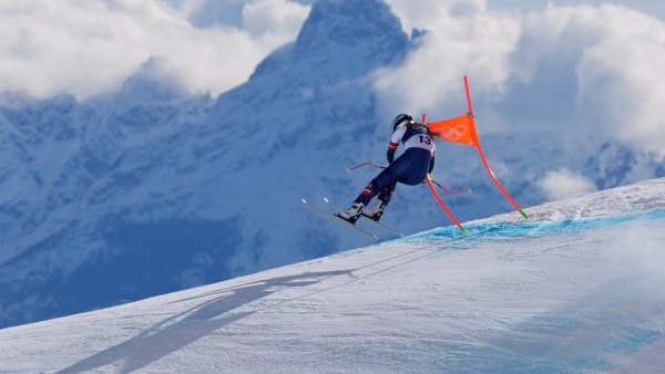 Χειμερινοί Ολυμπιακοί Αγώνες: «Πάγωσε» το κοινό με τη σοβαρή πτώση της Λίντσεϊ Βον – Ούρλιαζε από τον πόνο (vid)