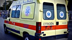 Ελευσίνα: Σκότωσε την ηλικιωμένη μητέρα της προσπαθώντας να παρκάρει το ΙΧ – Πώς συνέβη το δυστύχημα