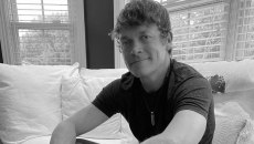 Μπραντ Άρνολντ: O τραγουδιστής των 3 Doors Down πέθανε «μετά από γενναία μάχη με τον καρκίνο»