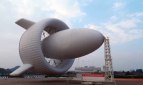Γιγάντιο αερόπλοιο που παράγει αιολική ενέργεια δοκιμάστηκε στην Κίνα