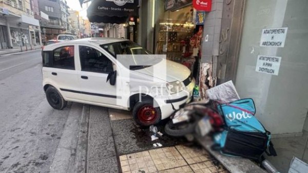 Κρήτη: Καρέ – καρέ η πρόσκρουση ΙΧ σε βιτρίνα μίνι μάρκετ στο Ηράκλειο [βίντεο σοκ]