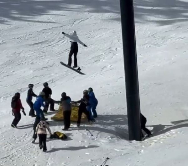 ΗΠΑ: 12χρονη κρέμεται από τελεφερίκ σε χιονοδρομικό κέντρο – Η τρομακτική πτώση
