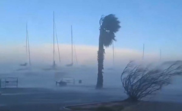 Kαταιγίδα Nils: Σαρώνει τη Γαλλία – Ένας νεκρός και 850.000 σπίτια χωρίς ρεύμα