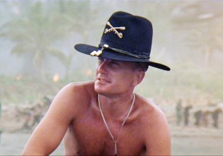 «Λατρεύω τη μυρωδιά της ναπάλμ το πρωί»: Ο Ρόμπερτ Ντιβάλ ήταν ένας δευτεραγωνιστής με τον αέρα ενός σταρ του Χόλιγουντ