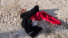 Τραγωδία στη Χίο: Συνεχίζονται οι έρευνες – Άγνωστος ο αριθμός των αγνοουμένων – Δέκα παιδιά στους τραυματίες