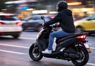 Τροχαία: Πάνω από 1.240 παραβάσεις βεβαιώθηκαν για χρήση κράνους την περασμένη εβδομάδα