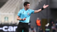 Έρικ Λάμπρεχτς: Ο ελίτ  διαιτητής που στο Βέλγιο έχει λιγότερα ματς από τον VAR και τον AVAR!