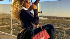 Επική τούμπα της Cardi B όταν πήγε να κάνει lap dance σε ρομπότ και αυτό έπεσε πάνω της