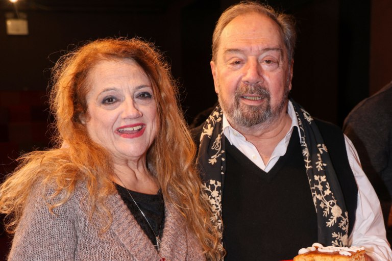 Ελένη Καστάνη: «Ακόμα λειτουργώ σαν να έχω τα παλιά μου κιλά. Φοράω Large ρούχα και μου πέφτουν»