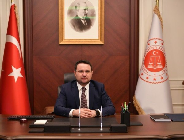 Ερντογάν: Ποιος είναι ο αμφιλεγόμενος εισαγγελέας που διόρισε υπουργό Δικαιοσύνης