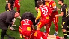 Συγκινητικός Γιλμάζ: Έσωσε συμπαίκτη στη Γαλατασαράι μετά από σοβαρό χτύπημα στο κεφάλι (vid)