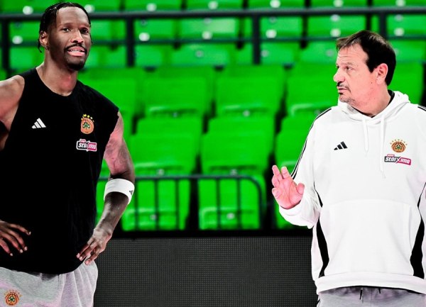 Πρώτη προπόνηση με τον Παναθηναϊκό ο Χέιζ-Ντέιβις (pics)