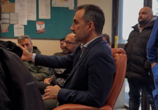 Στην ΕΑΒ ο Χαρίτσης: Εξοργιστικό το μέλλον της να εμπλέκεται σε ενδοκυβερνητικές αντιπαραθέσεις μεταξύ υπουργών της κυβέρνησης Μητσοτάκη