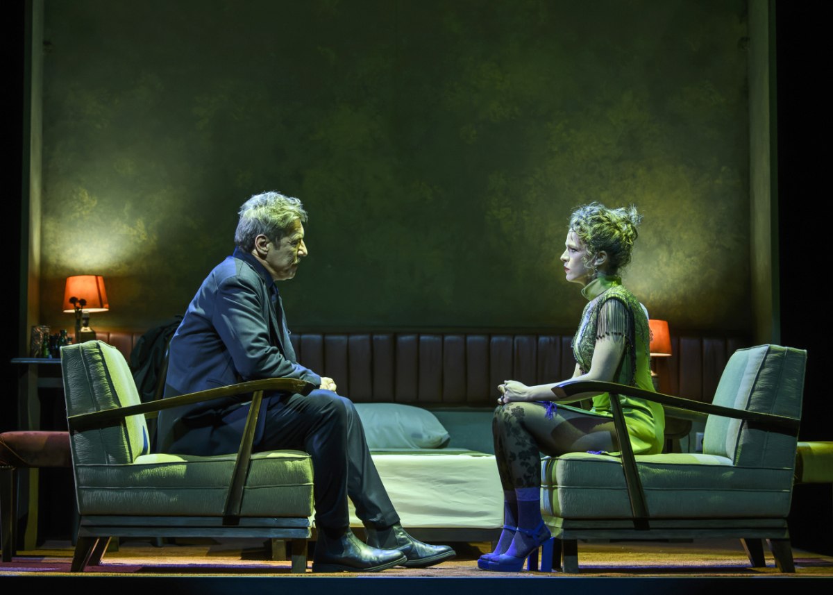 Παράταση παραστάσεων για την πολυσυζητημένη «Λόλα» στο Θέατρο Παλλάς έως 1η Μαρτίου