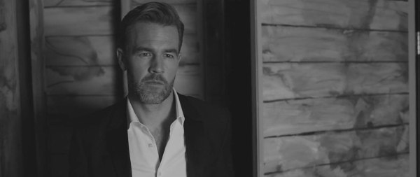 Τζέιμς Βαν Ντερ Μπικ: Πώς γίνεται να μην κέρδισε χρήματα από τις «Νεανικές ανησυχίες» παρά την επιτυχία της σειράς