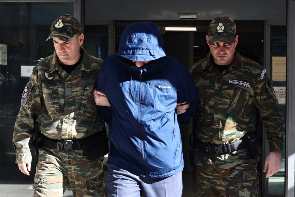 Κατασκοπεία στις Ένοπλες Δυνάμεις: Η γυναίκα «σκιά» πίσω από τον σμήναρχο – Πώς δρούσε το δίκτυο