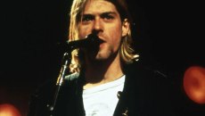 Αντιφάσεις σε εκθέσεις και στοιχεία: Απόστρατος αστυνομικός λέει ότι ο θάνατος του Κερτ Κομπέιν «ήταν ανθρωποκτονία»