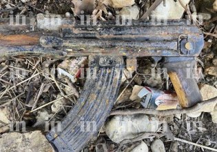 Συναγερμός στην ΕΛ.ΑΣ. – Εντοπίστηκαν όπλα και σφαίρες στη λίμνη Μαραθώνα