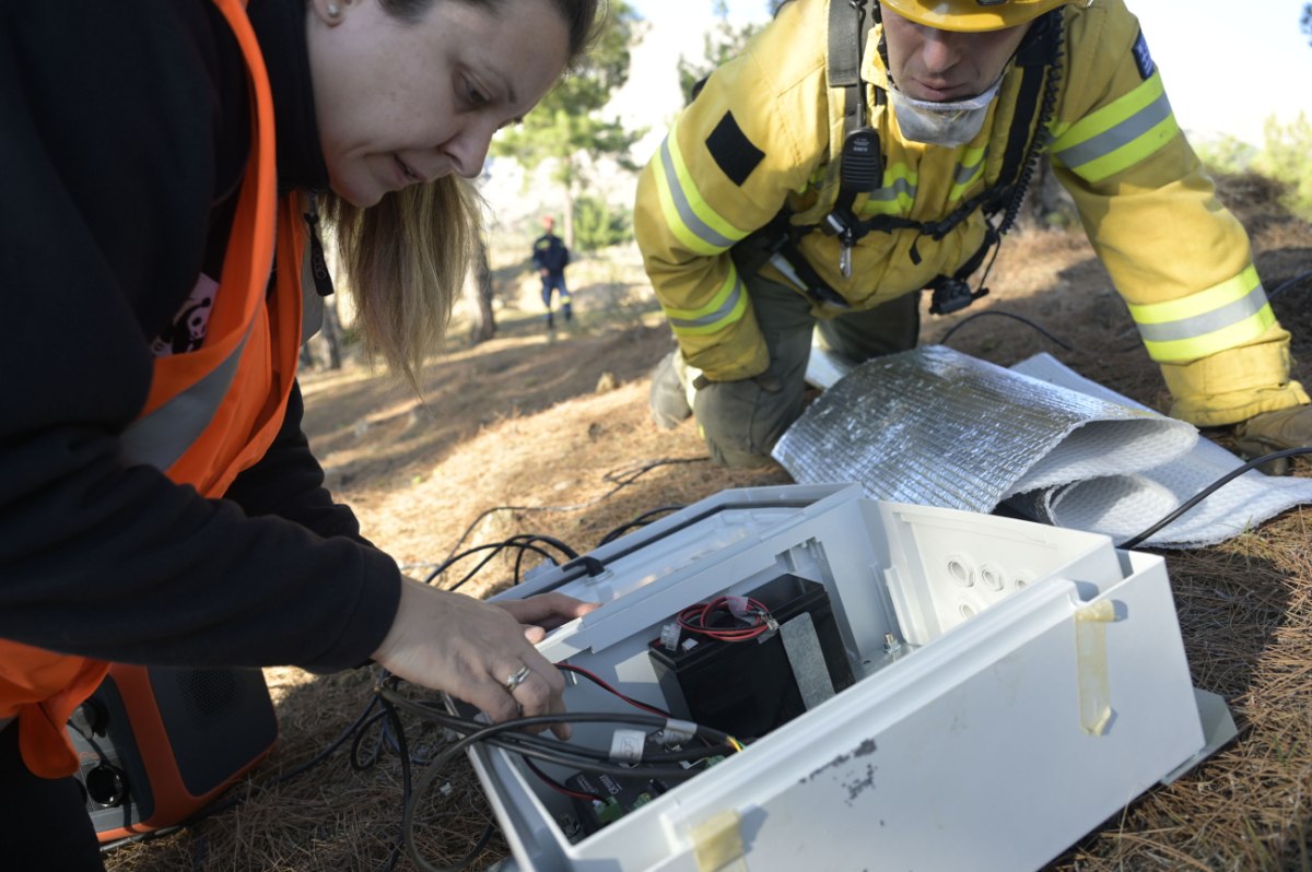 Πριν και μετά την ελεχόμενη καύση στη Χίο μετρήθηκαν βασικές παράμετροι του εδάφους (Andrea Bonetti)
