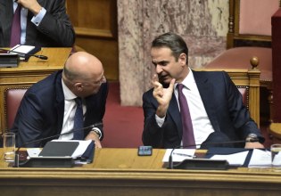 Φουντώνουν οι εσωκομματικές αντιθέσεις στη ΝΔ μετά την παρέμβαση Δένδια