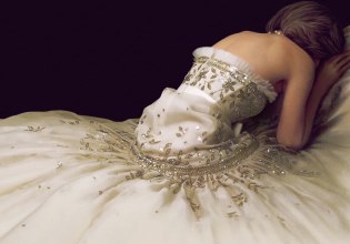 Κρίστεν Στιούαρτ: «Το πνεύμα της πριγκίπισσας Νταϊάνα ακόμη με στοιχειώνει»