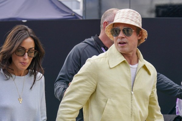 Μπραντ Πιτ: Φτάνει σε λίγες ώρες στην Ύδρα – Οι προετοιμασίες των ντόπιων