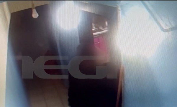 Βίντεο ντοκουμέντο από την Κυψέλη: Η στιγμή που ο 64χρονος μπαίνει στο σπίτι της 25χρονης με αναπηρία