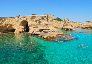 Ιταλία: Κατέρρευσε μέσα στη θάλασσα περίφημη «Αψίδα των Ερωτευμένων» την ημέρα του Αγίου Βαλεντίνου