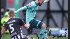 Αυτό δεν είναι γήπεδο – Κι όμως σε αυτό τον βάλτο παίχτηκε ποδόσφαιρο