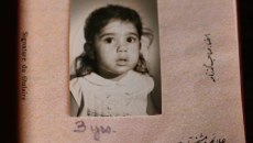 ΗΠΑ: Αμερικανός βετεράνος υιοθέτησε ένα κορίτσι από το Ιράν – Δεκαετίες αργότερα, η ICE θέλει να την απελάσει