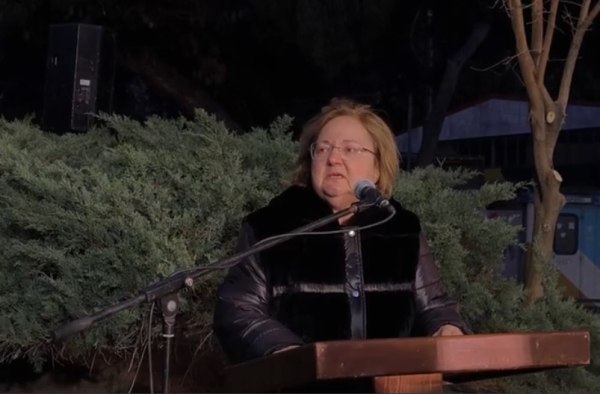 Τέμπη: Η μητέρα του μηχανοδηγού σπάει τη σιωπή της – «Το παιδί μου λοιδορήθηκε όσο τίποτε»