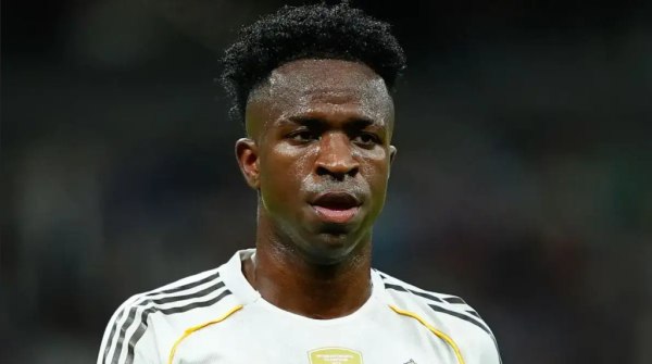 «Στο στόχαστρο της Μάντσεστερ Γιουνάιτεντ ο Βινίσιους – Η χρυσή πρόταση στον Βραζιλιάνο»